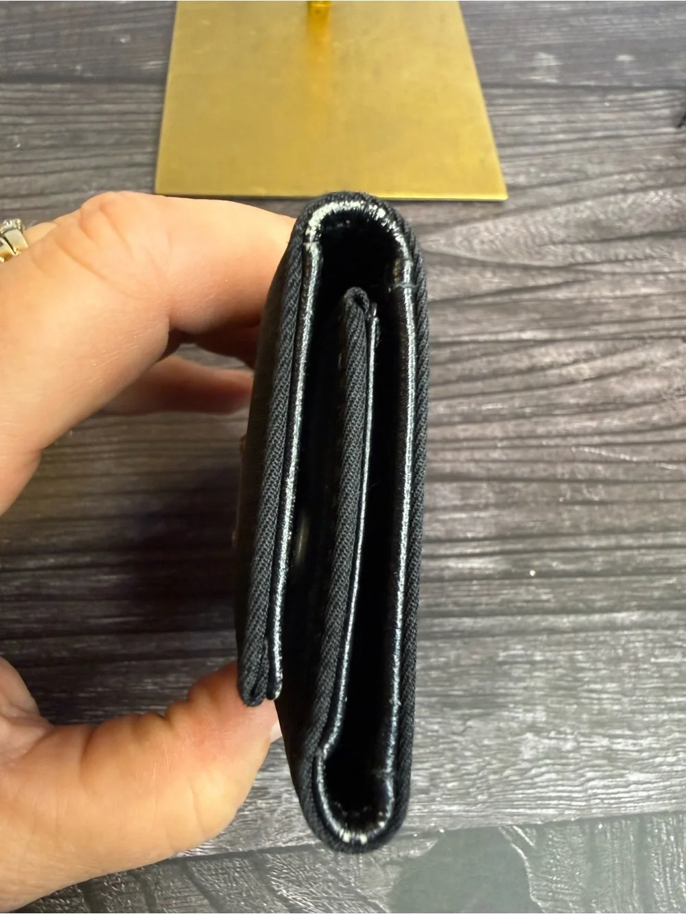 🖤 Prada Tessuto Nylon 6 Key Holder Black Vintage *Authenticated*